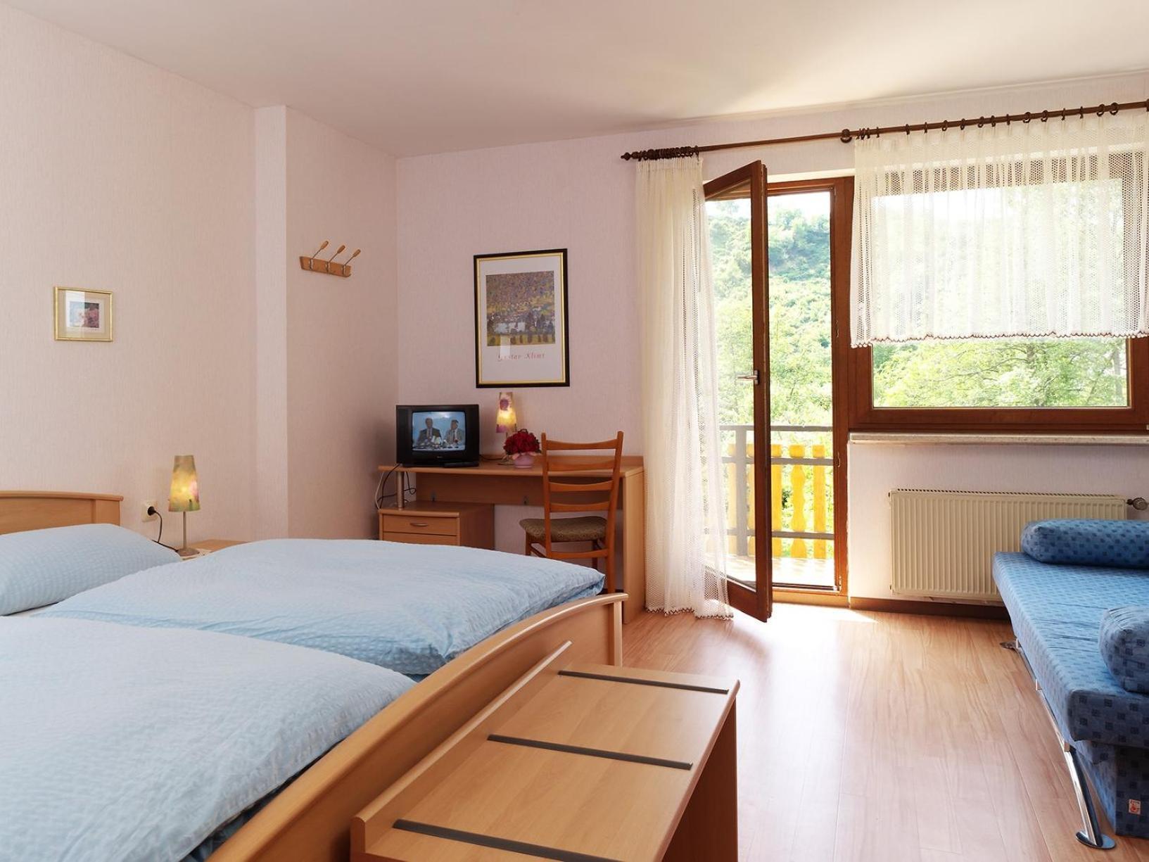 Pension zur Mühle Veldenz Zimmer foto